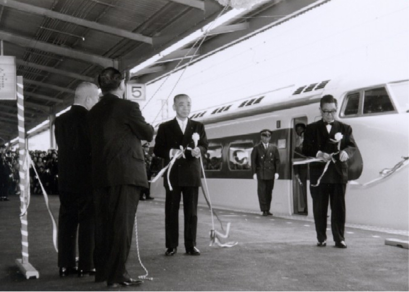 新幹線三島駅開業 昭和44年の写真